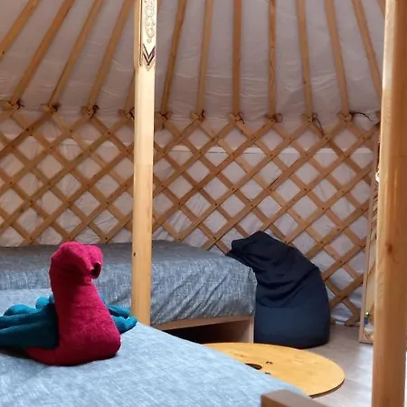 Yourte Independante En Pleine Nature, Proche D'ajaccio * Carbuccia